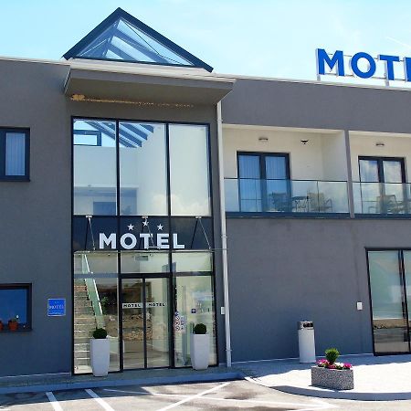 Motel Kamenica Bihać エクステリア 写真